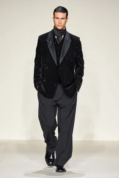 Look 101